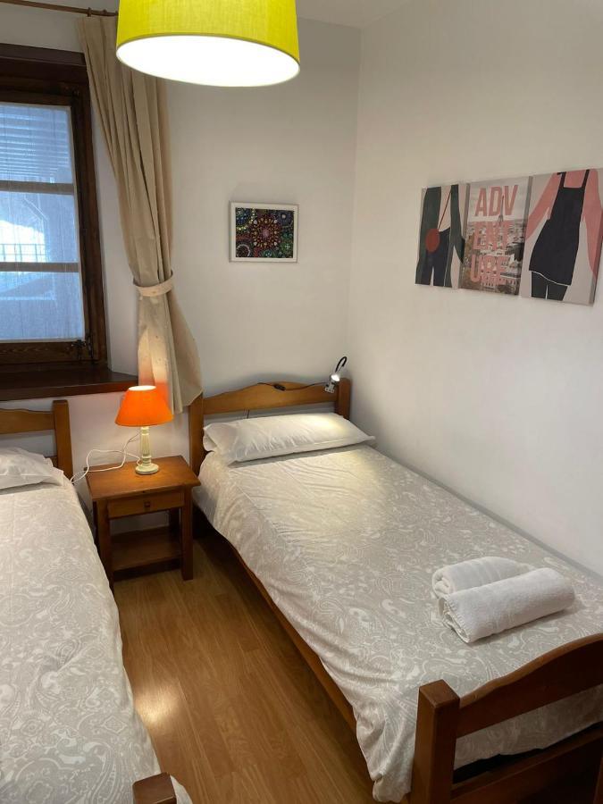 Precioso Y Acogedor Cerca De Pistas By Renttarter Apartment Incles Ngoại thất bức ảnh